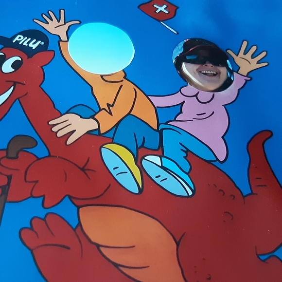 Welcome to my Closet - Picture 1 of 2